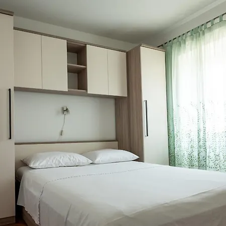 Kaja Apartment