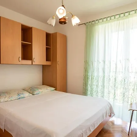 Kaja Apartment Postira