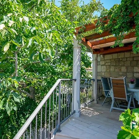 Kaja פוסטיר